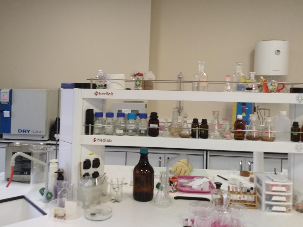 Anorganik Kimya Araştırma Laboratuarı-Fotoğraf