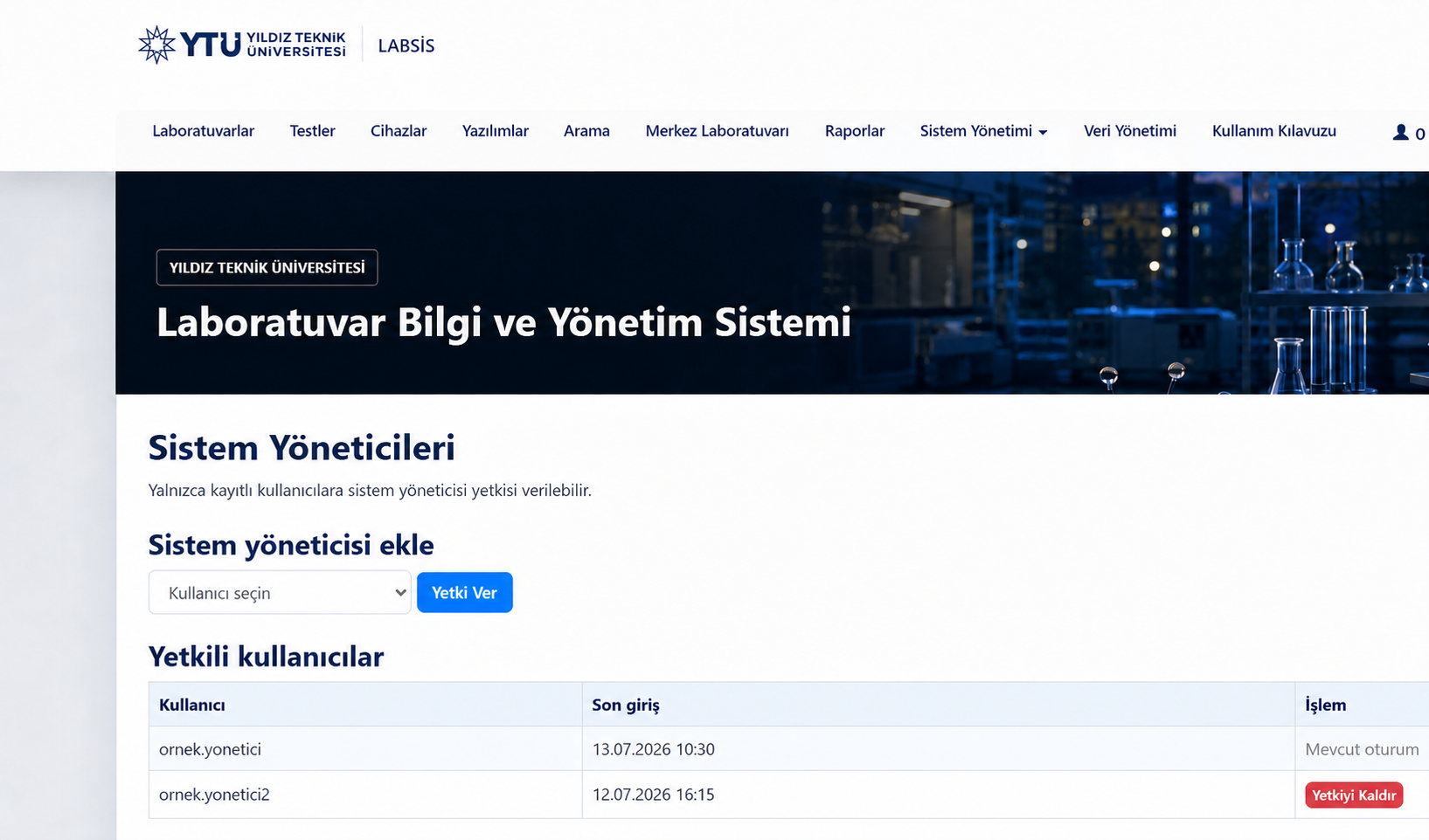 Örnek kullanıcılarla sistem yöneticileri yönetimi